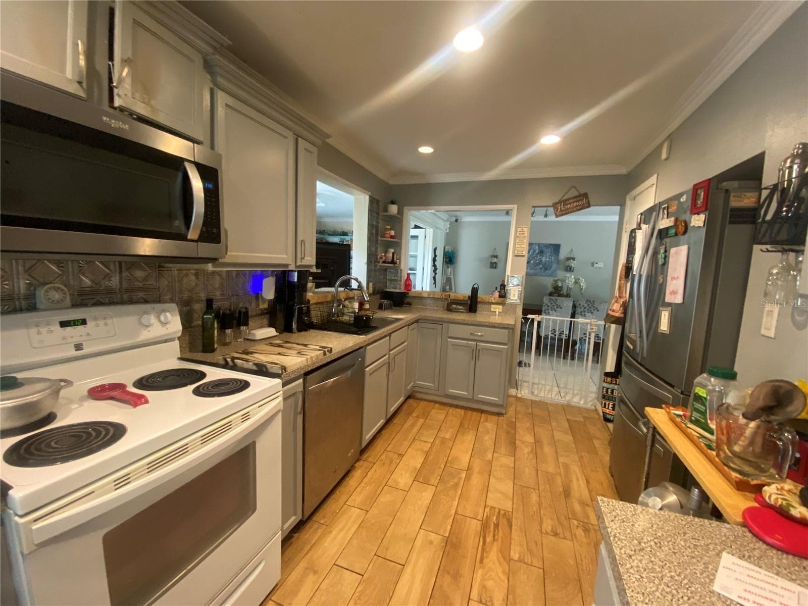 1255 GUINEVERE DRIVE — photo 13 of 16
