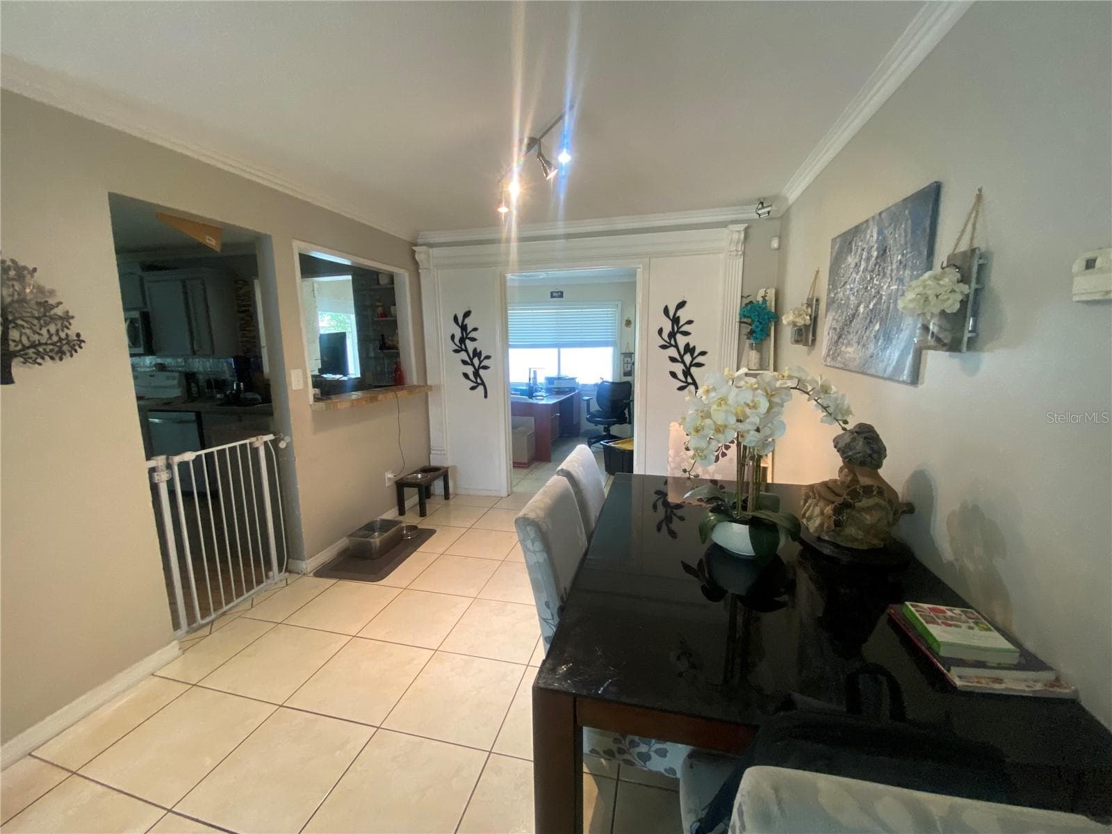 1255 GUINEVERE DRIVE — photo 10 of 16