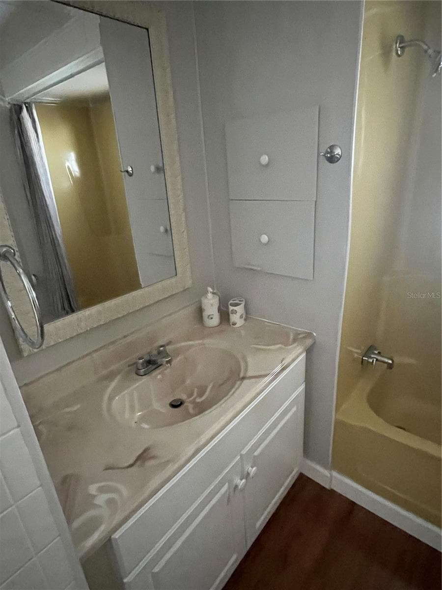 633 COMO DRIVE — photo 15 of 26