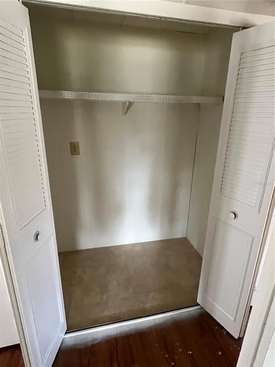 633 COMO DRIVE — photo 17 of 26