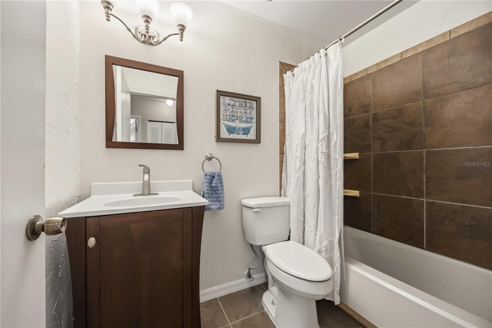 7240 ELYTON DRIVE — photo 19 of 35