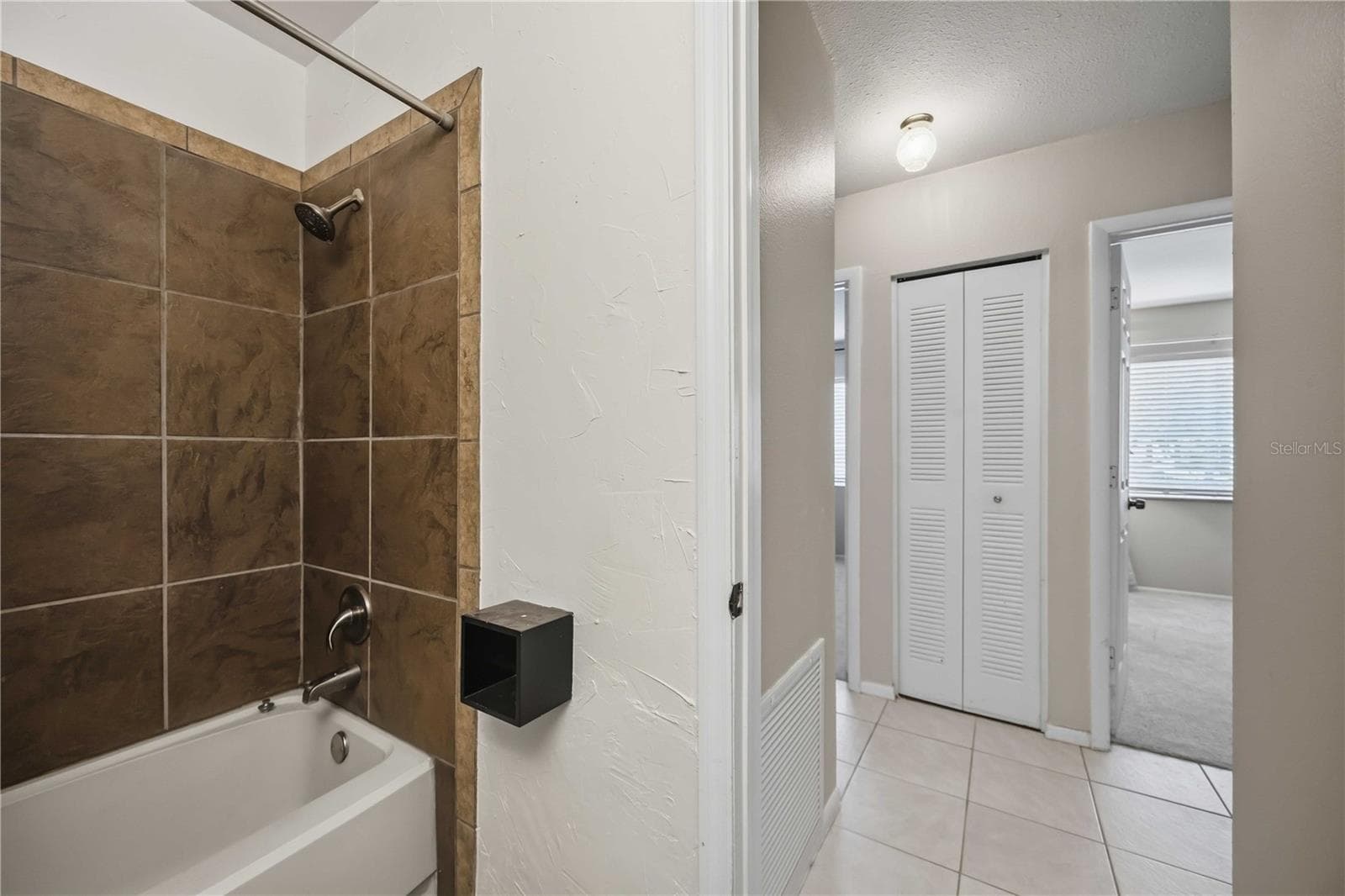 7240 ELYTON DRIVE — photo 20 of 35