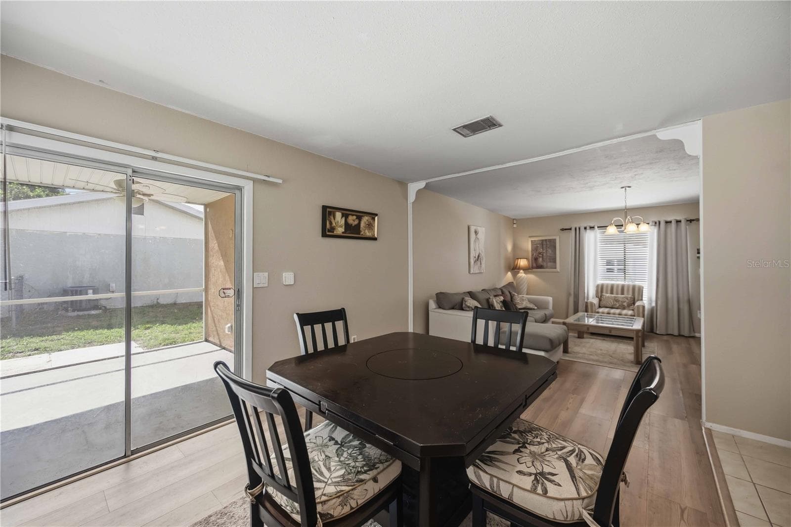 7240 ELYTON DRIVE — photo 6 of 35
