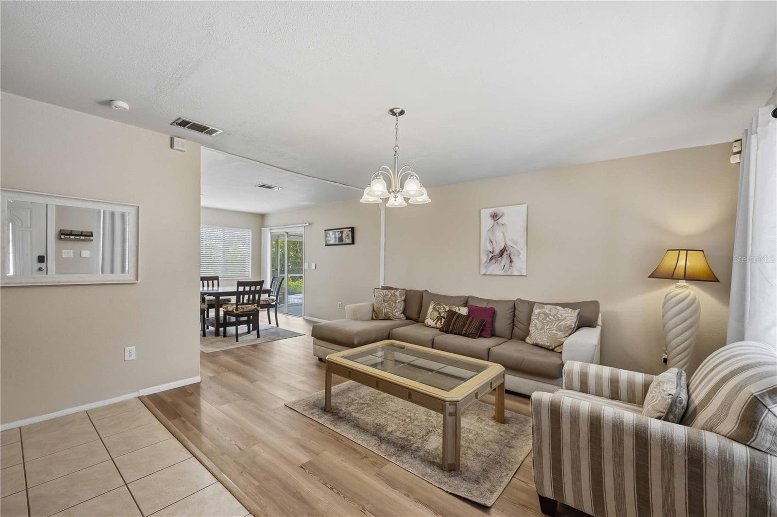 7240 ELYTON DRIVE — photo 2 of 35
