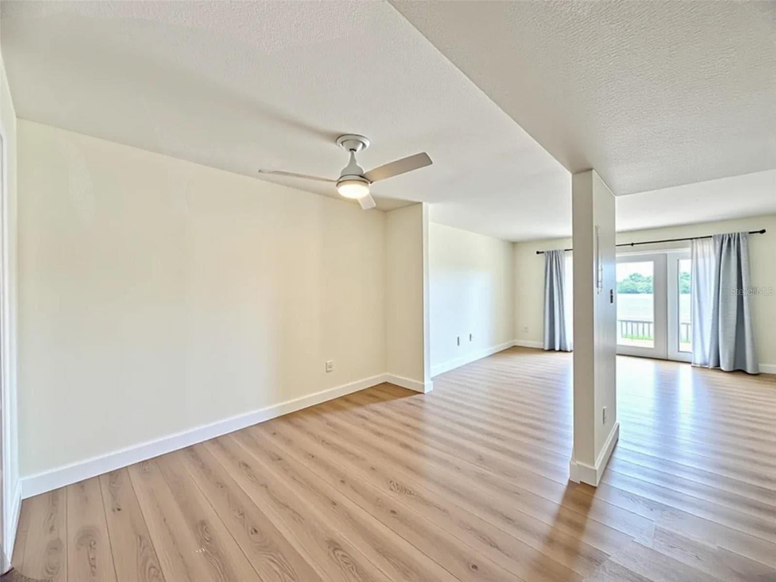 3751 POMPANO DRIVE — photo 4 of 17