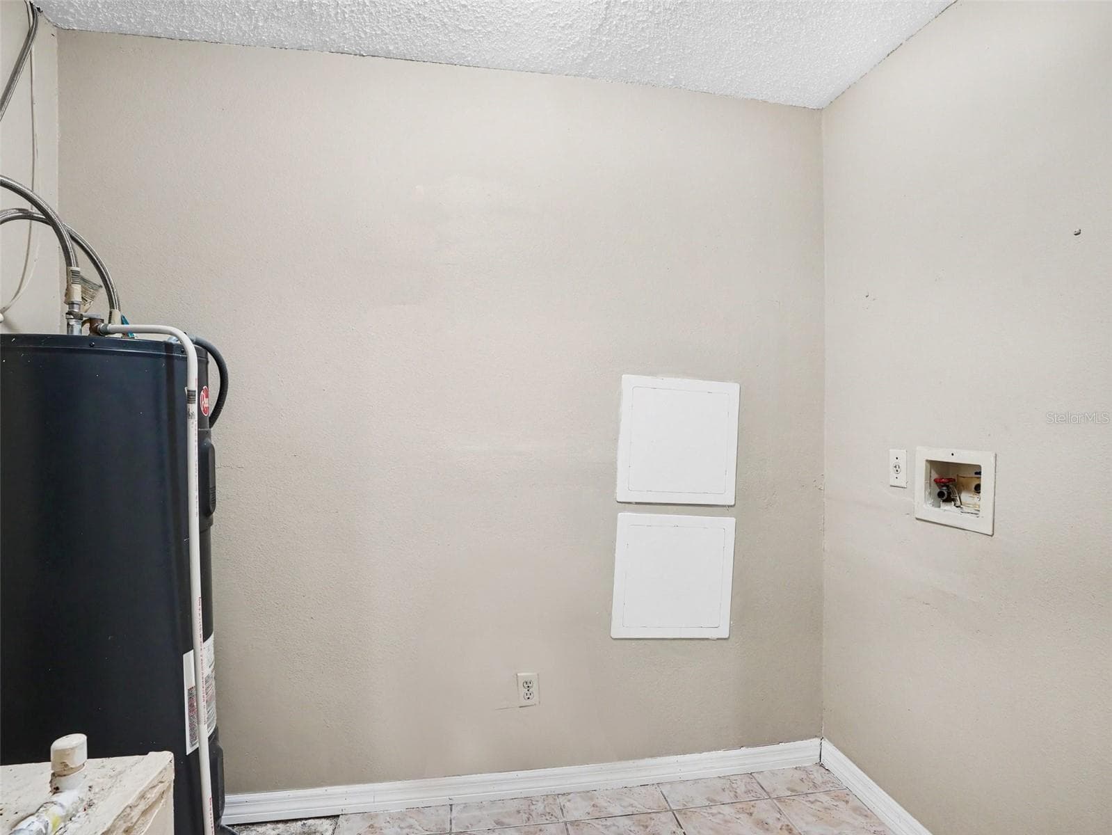 12 HERRING COURT — photo 14 of 16