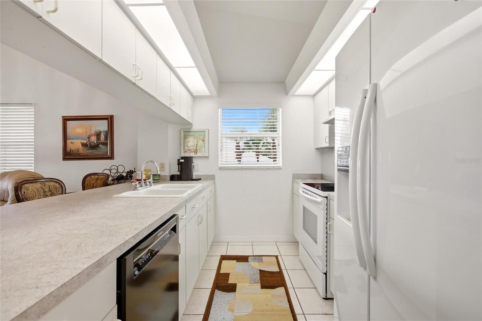 1512 RIO DE JANEIRO AVENUE — photo 9 of 44