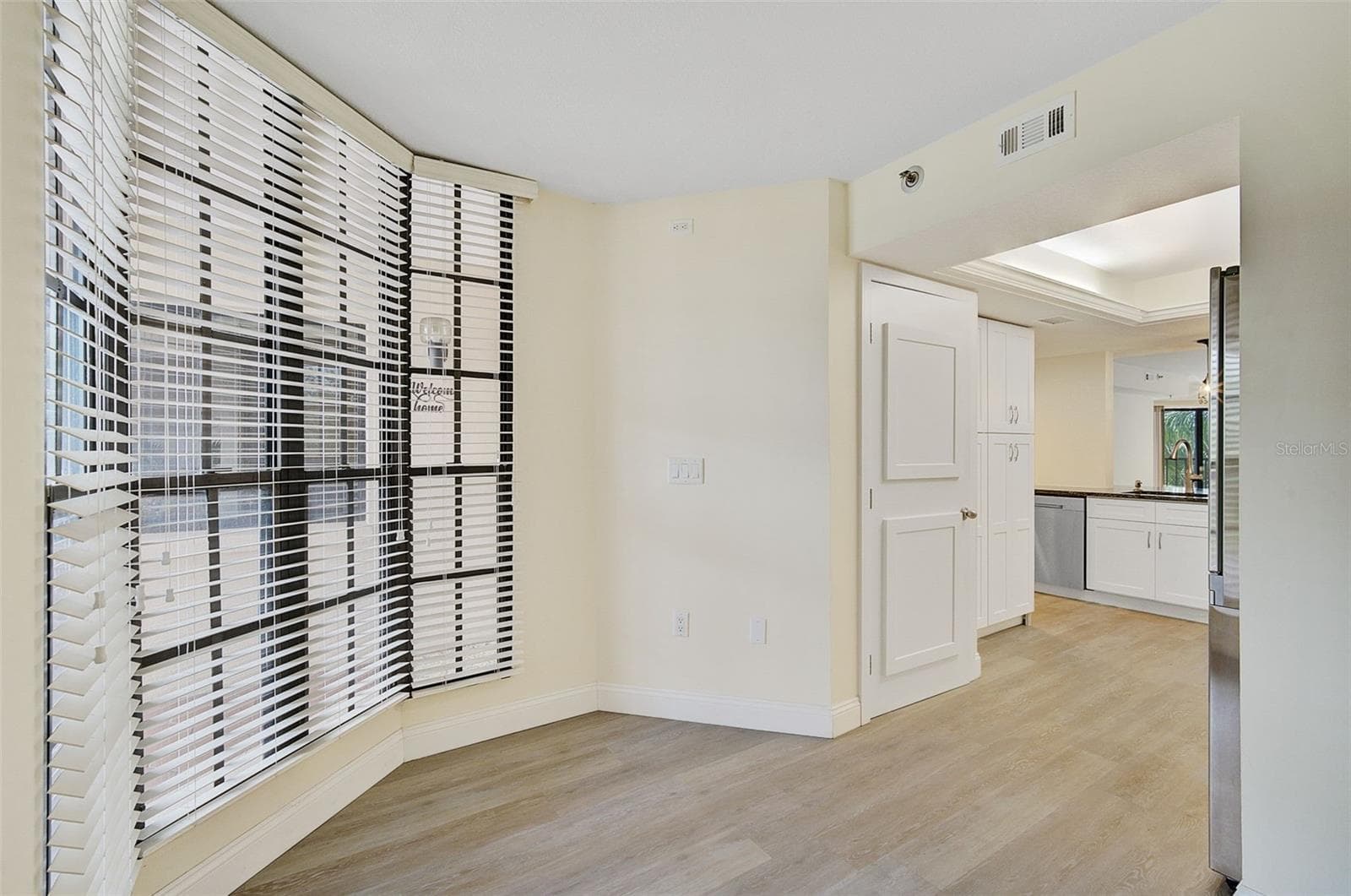 7204 JESSIE HARBOR DRIVE — photo 10 of 43
