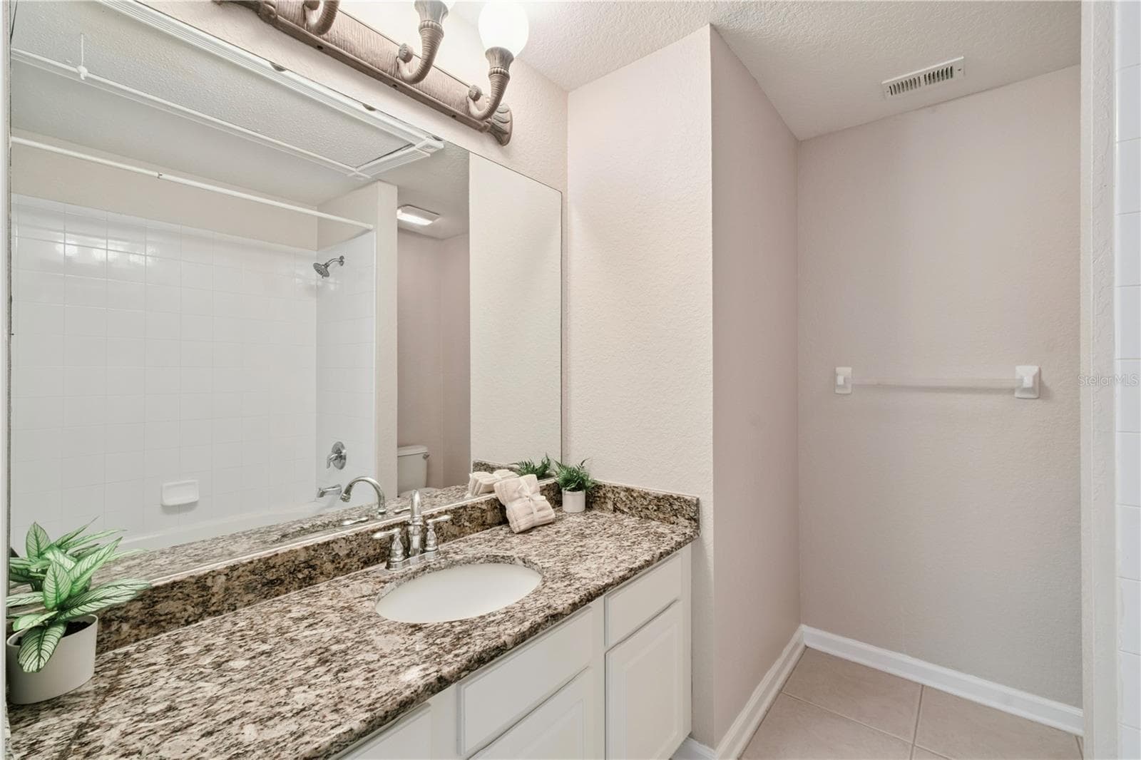 1161 PEPPERDINE LANE — photo 18 of 29