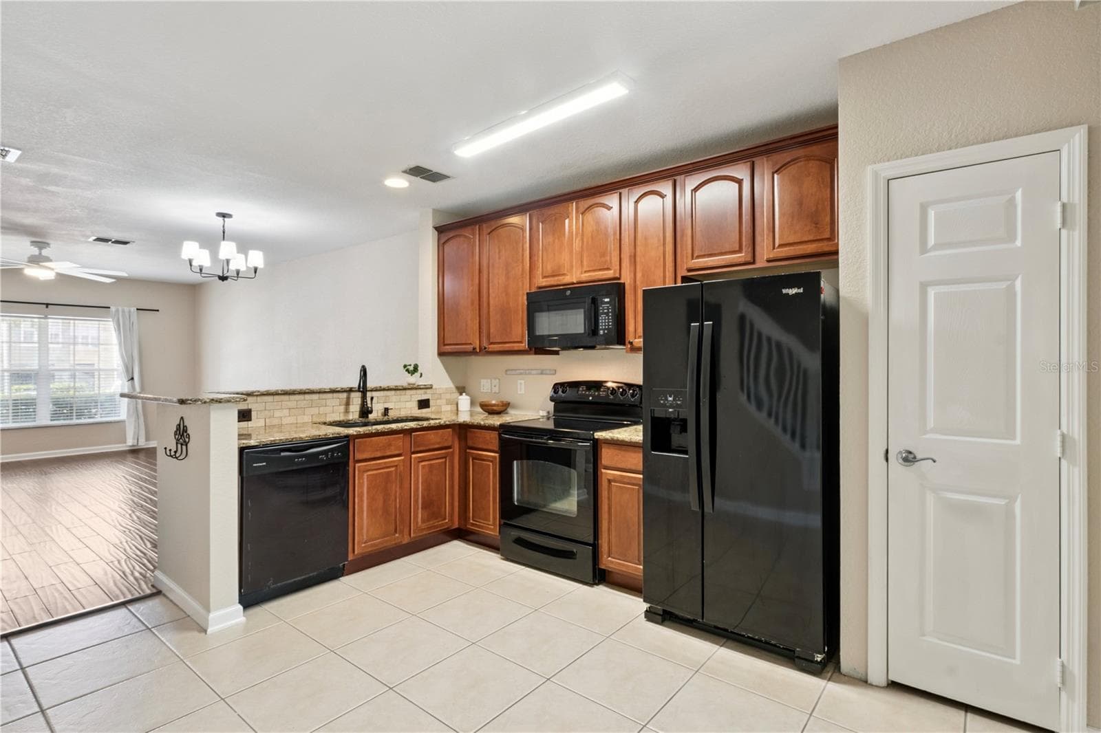 1161 PEPPERDINE LANE — photo 8 of 29