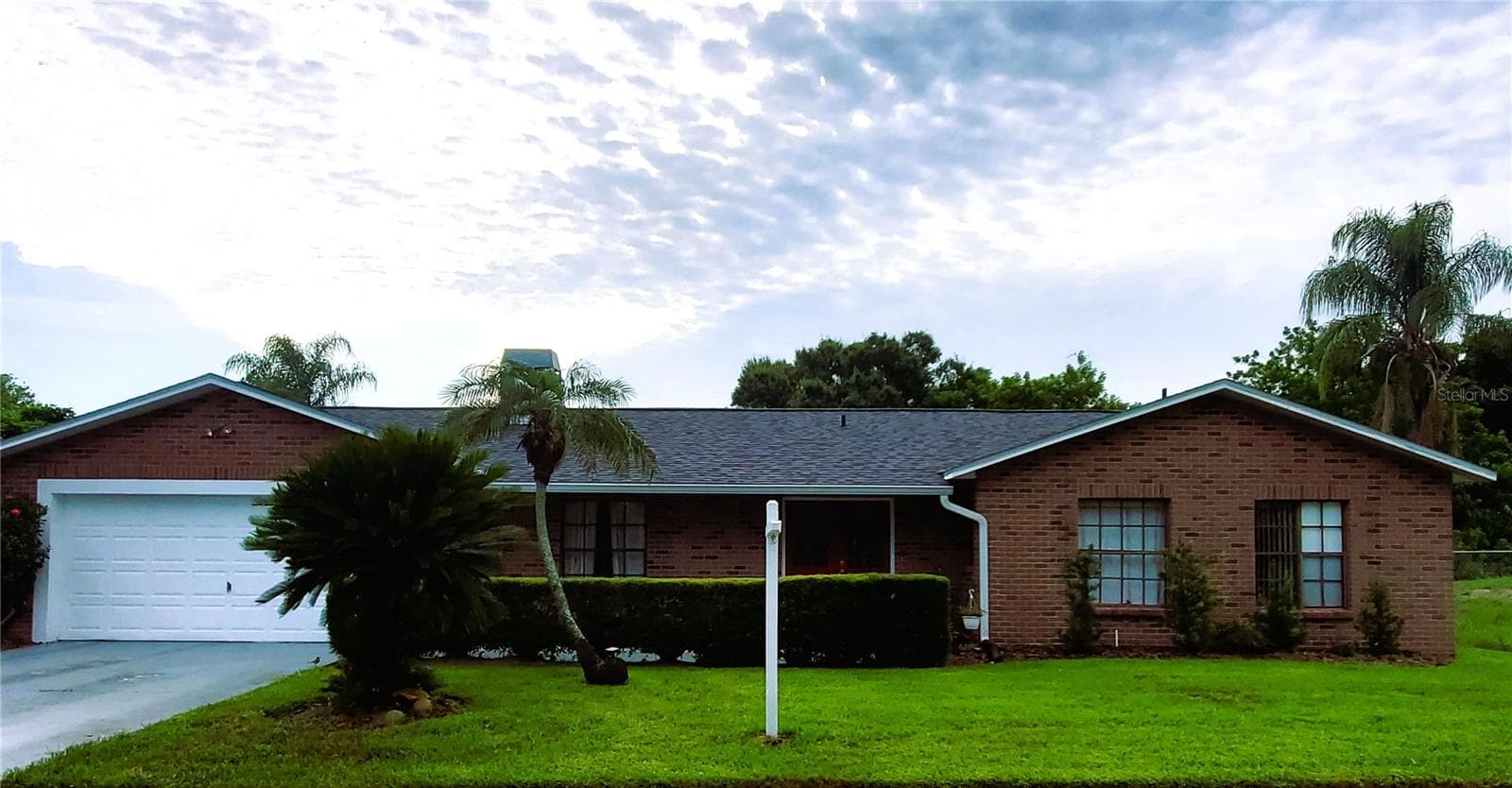 100 WATER OAK WAY — photo 1 of 68