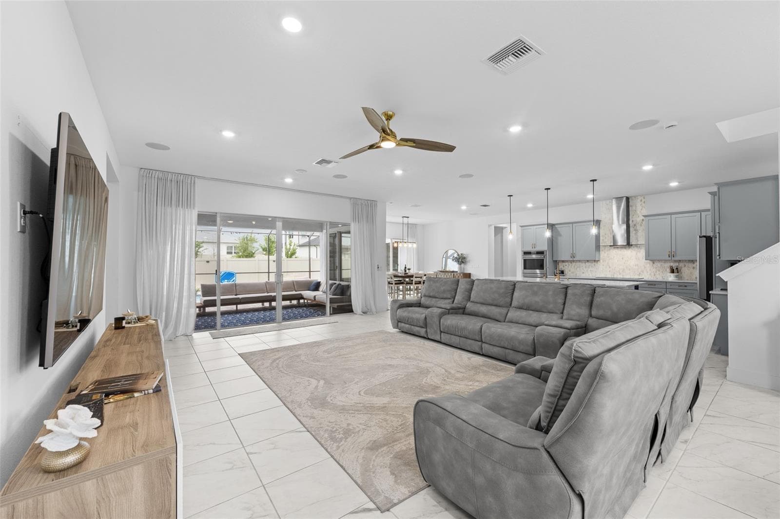 8776 IVY STARK BOULEVARD — photo 8 of 50