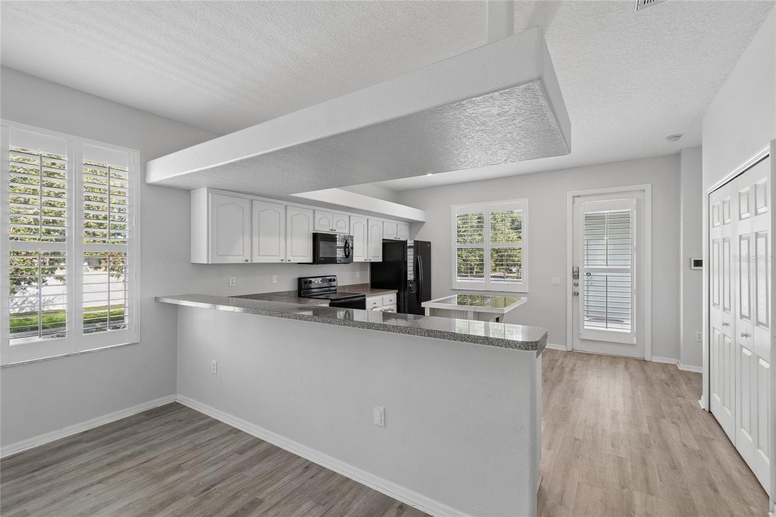 10207 PORCH STREET — photo 16 of 58