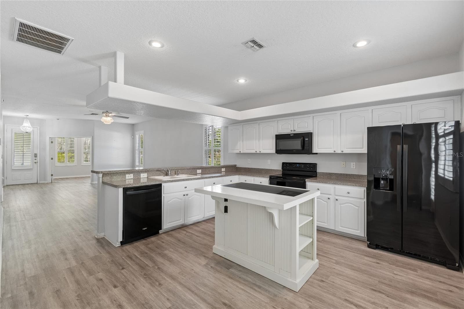 10207 PORCH STREET — photo 18 of 58