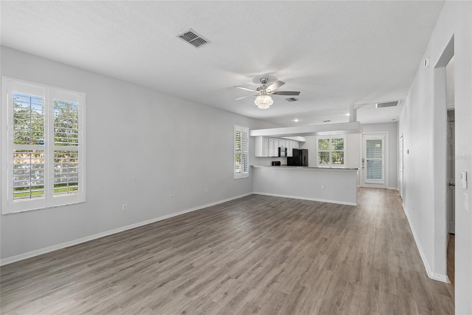 10207 PORCH STREET — photo 11 of 58