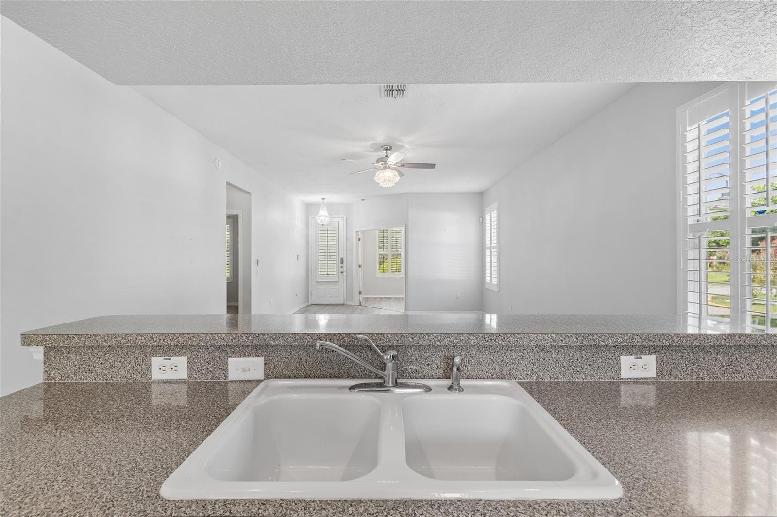 10207 PORCH STREET — photo 21 of 58