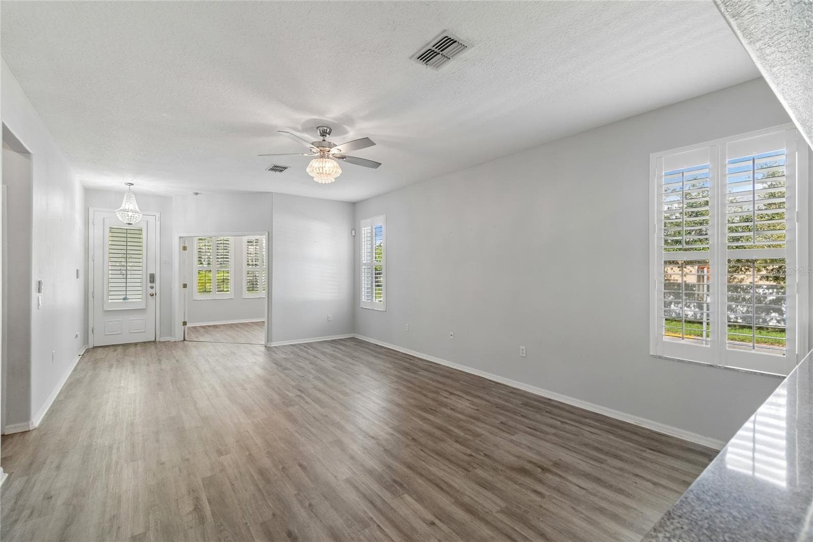 10207 PORCH STREET — photo 15 of 58