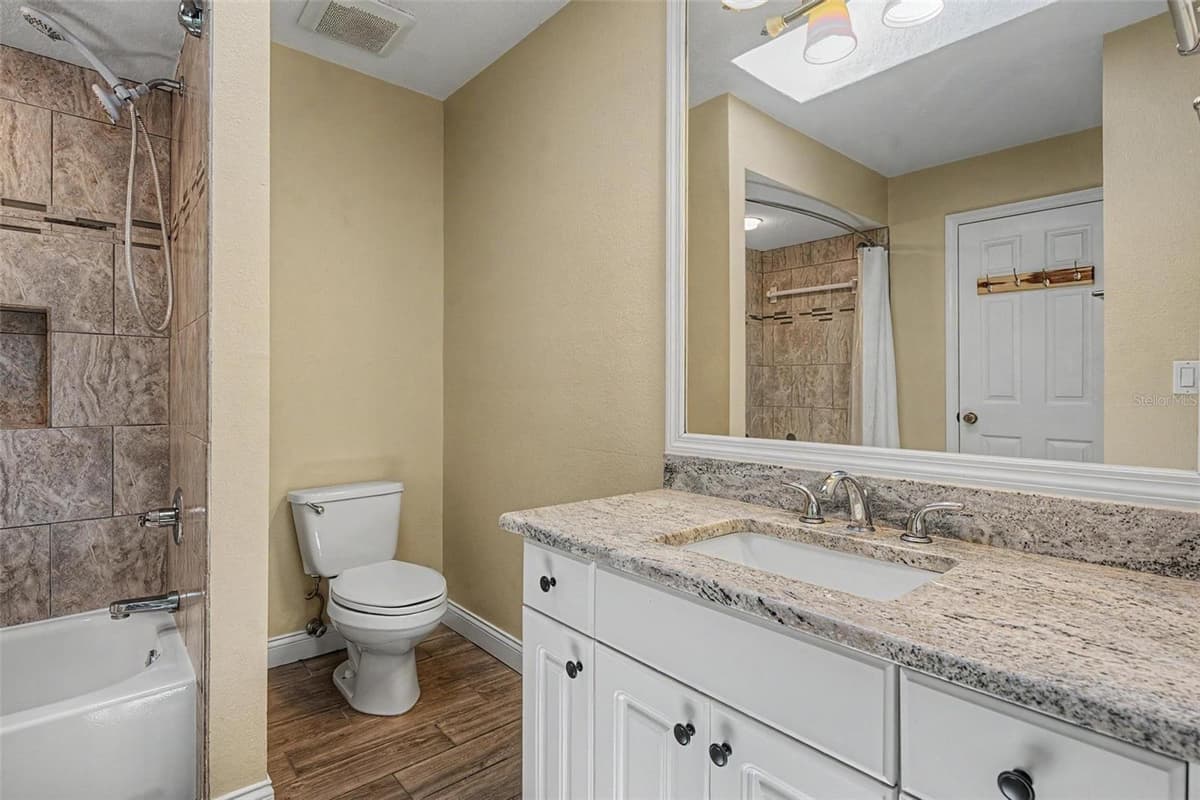 15004 MAURINE COVE LANE — photo 45 of 71