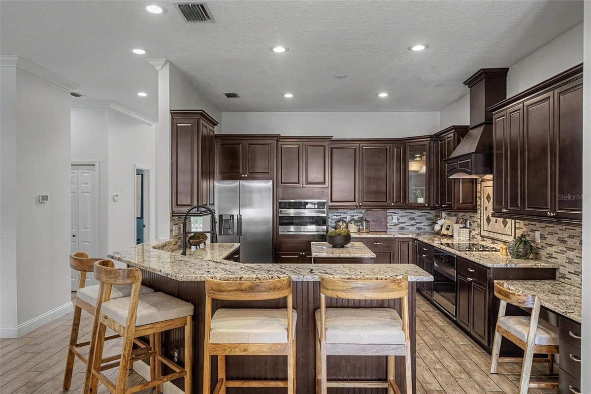 15004 MAURINE COVE LANE — photo 13 of 71