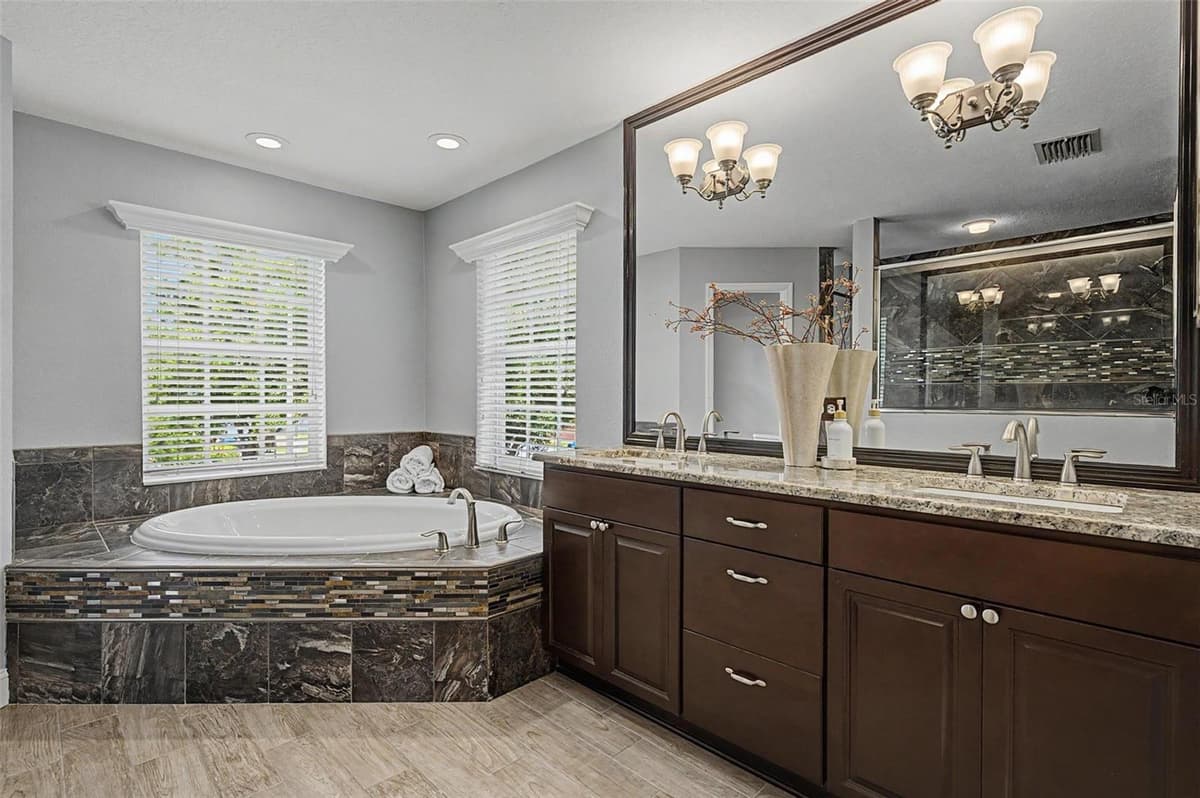 15004 MAURINE COVE LANE — photo 36 of 71