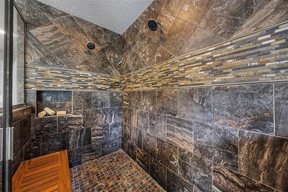 15004 MAURINE COVE LANE — photo 37 of 71