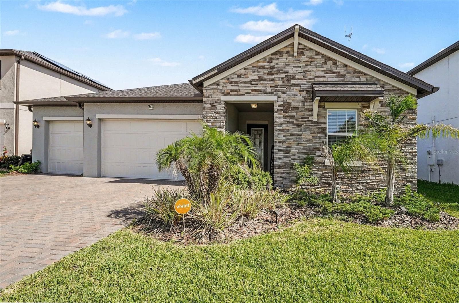 12840 BERGSTORM BAY DRIVE — photo 4 of 30