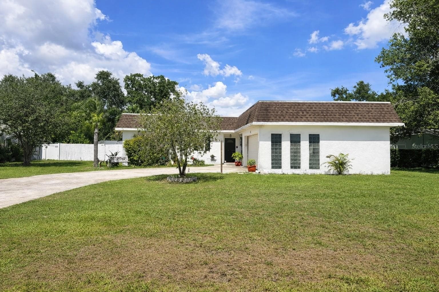 3520 STABLE RIDGE LANE — photo 1 of 10