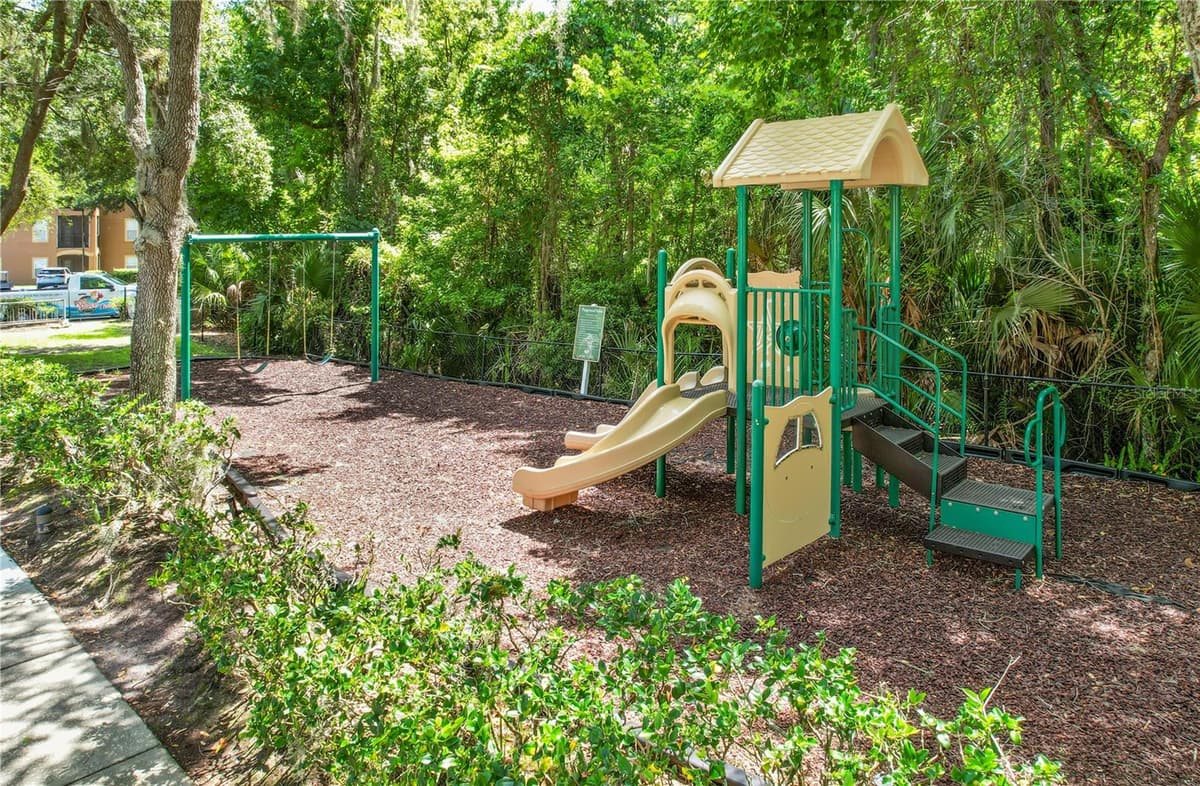 425 SUMMIT RIDGE PLACE — photo 50 of 53