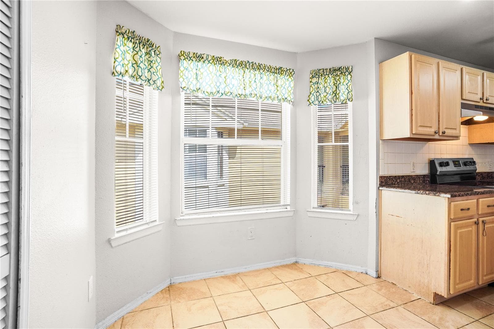 425 SUMMIT RIDGE PLACE — photo 19 of 53