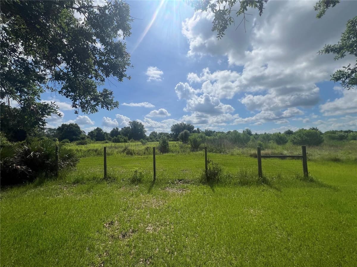 8755 WAUCHULA ROAD — photo 14 of 30