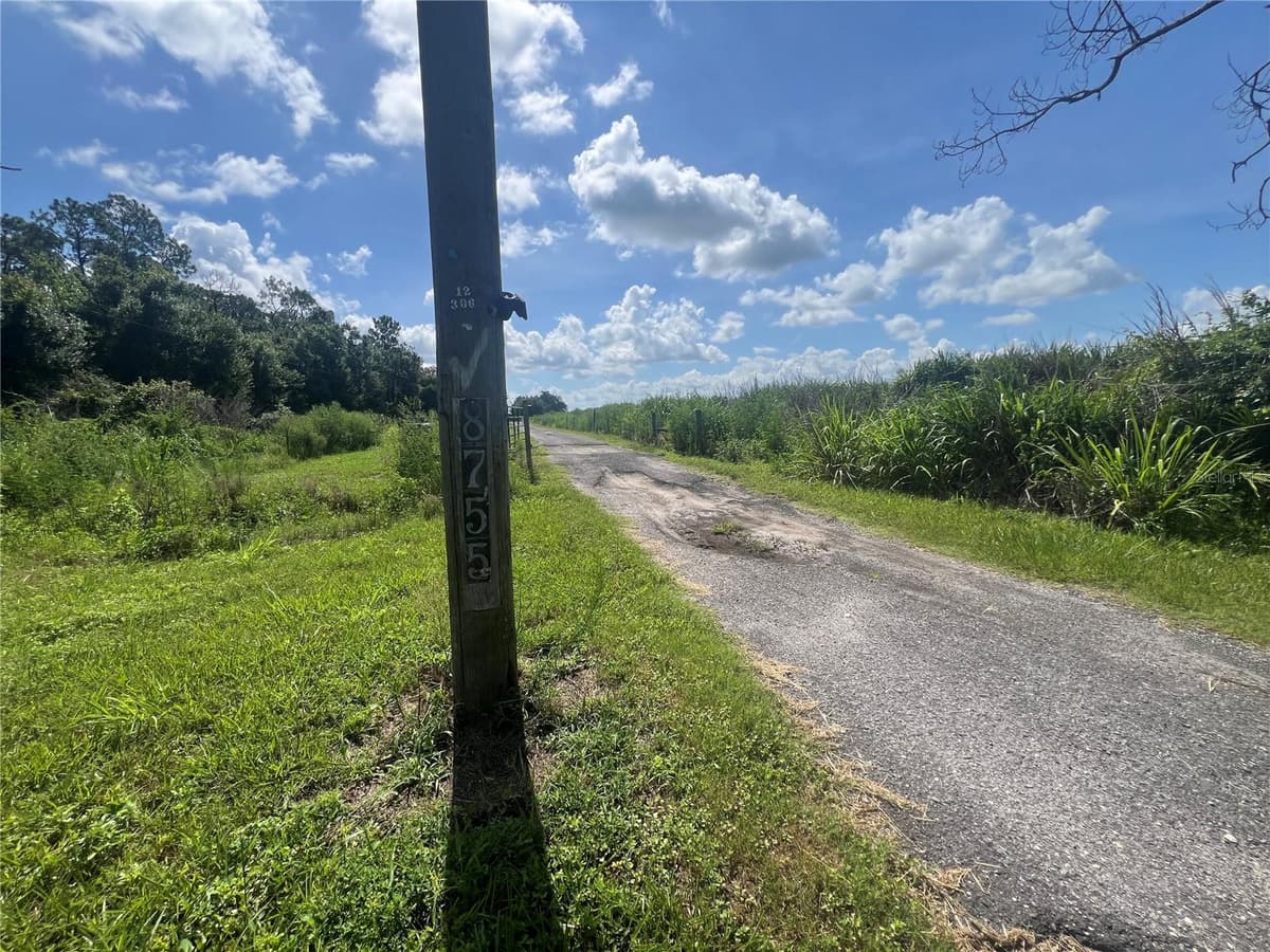 8755 WAUCHULA ROAD — photo 1 of 30