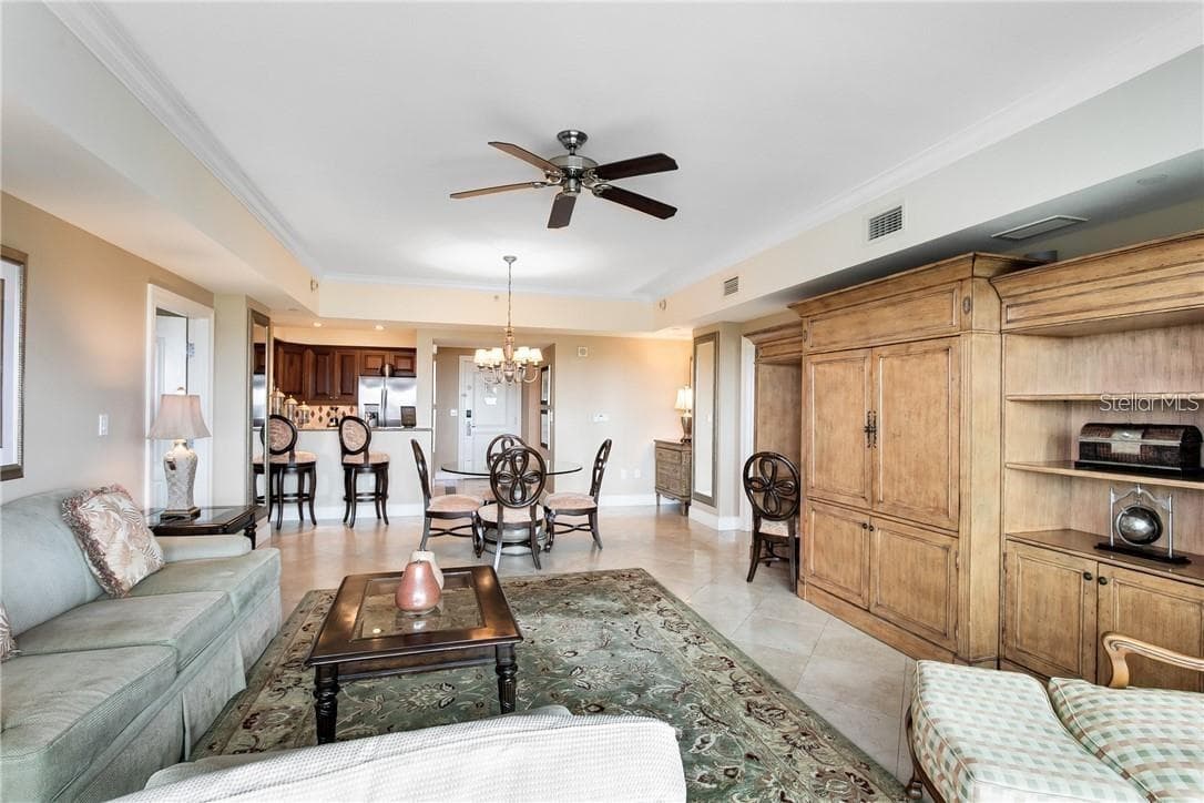 7593 GATHERING DRIVE — photo 9 of 22