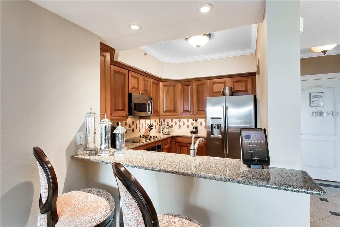 7593 GATHERING DRIVE — photo 5 of 22