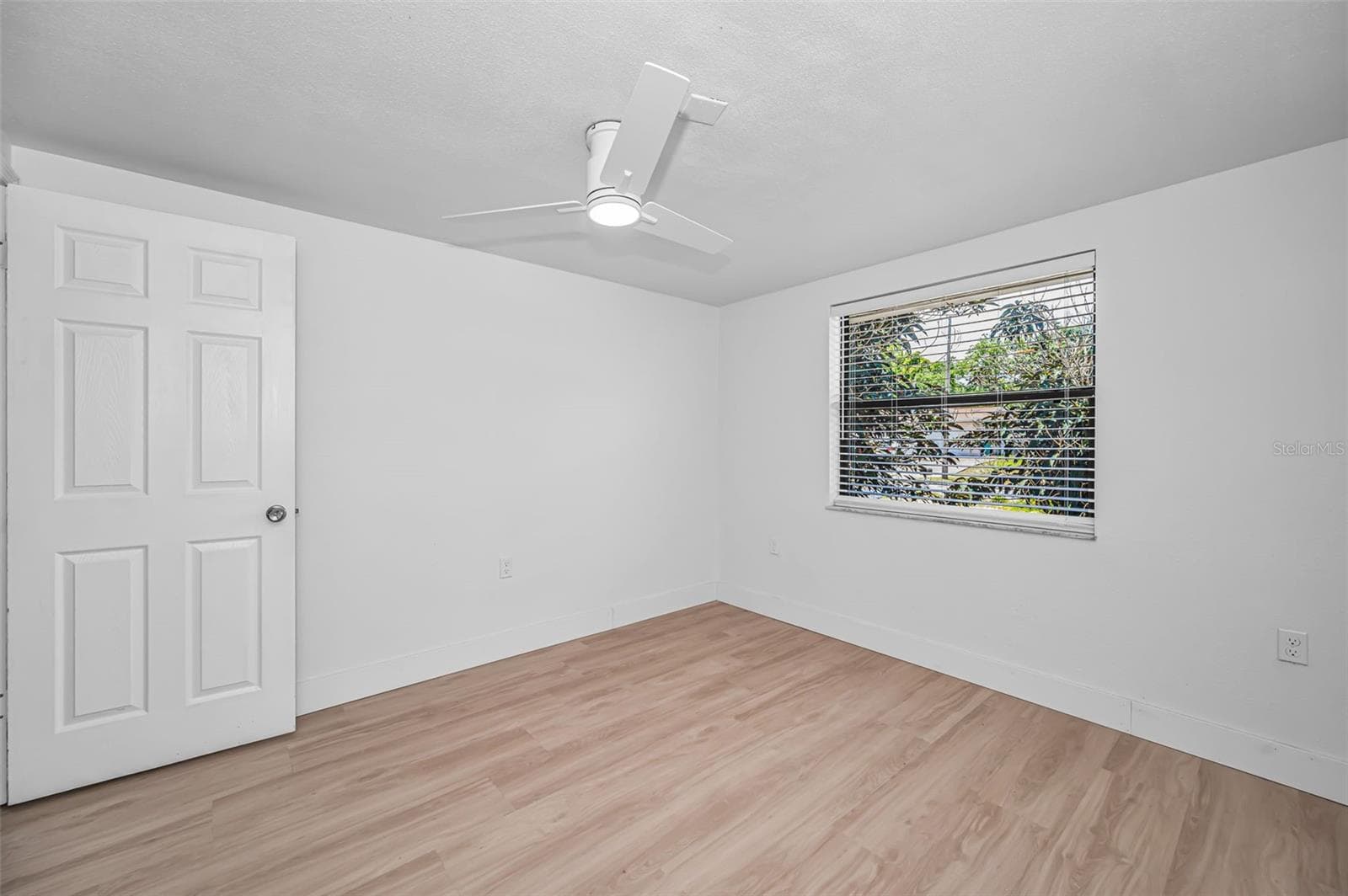 5817 10TH AVENUE — photo 20 of 41