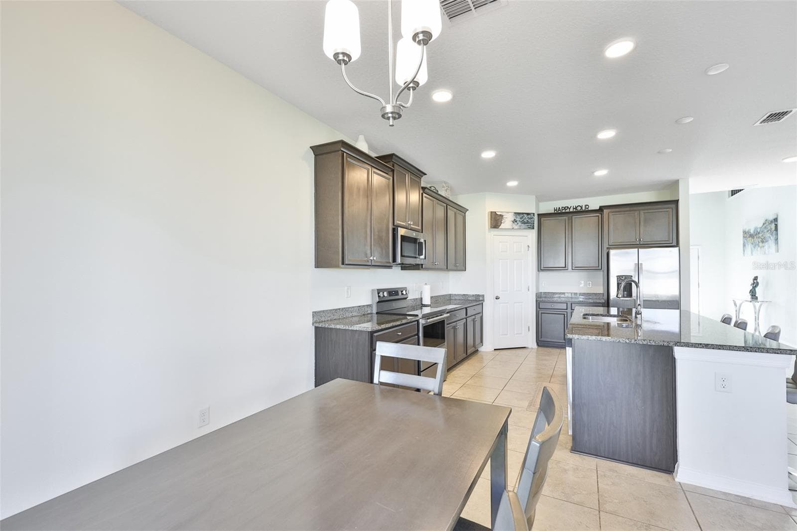 2927 MARINE GRASS DRIVE — photo 7 of 54