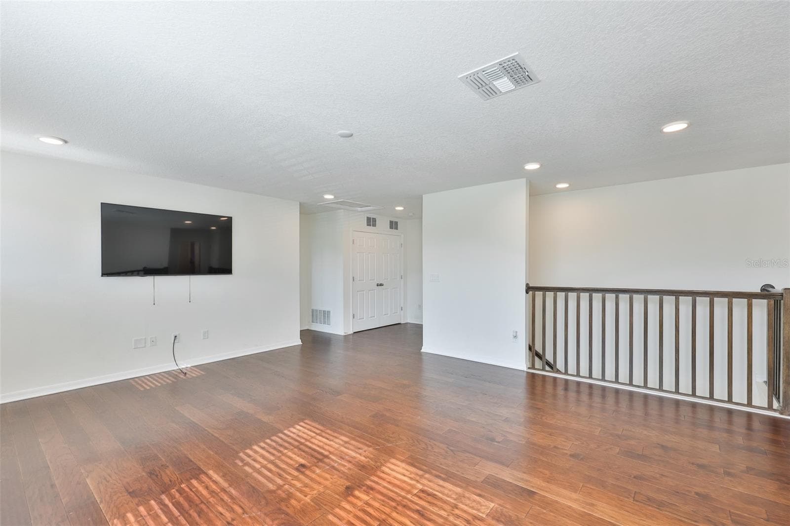 2927 MARINE GRASS DRIVE — photo 38 of 54