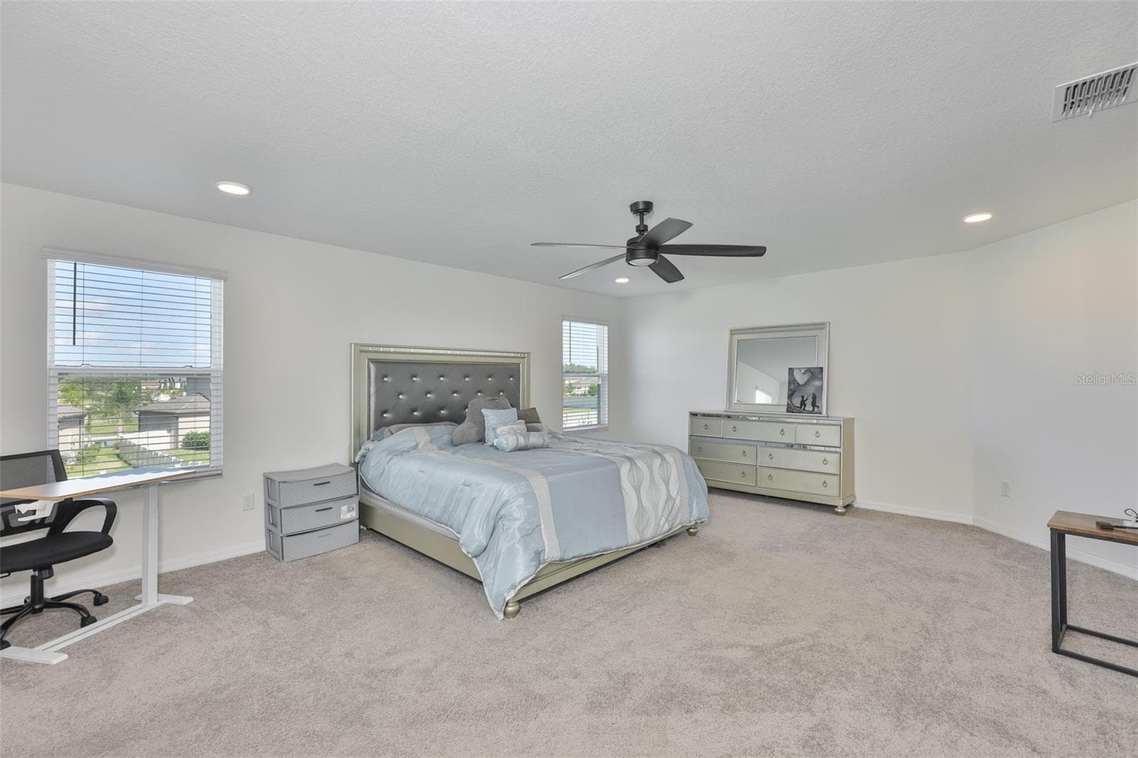 2927 MARINE GRASS DRIVE — photo 12 of 54