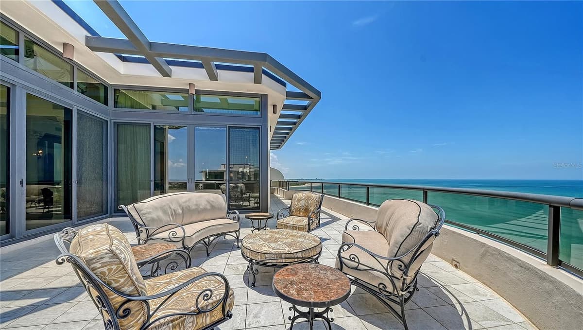 415 L AMBIANCE DRIVE — photo 16 of 60