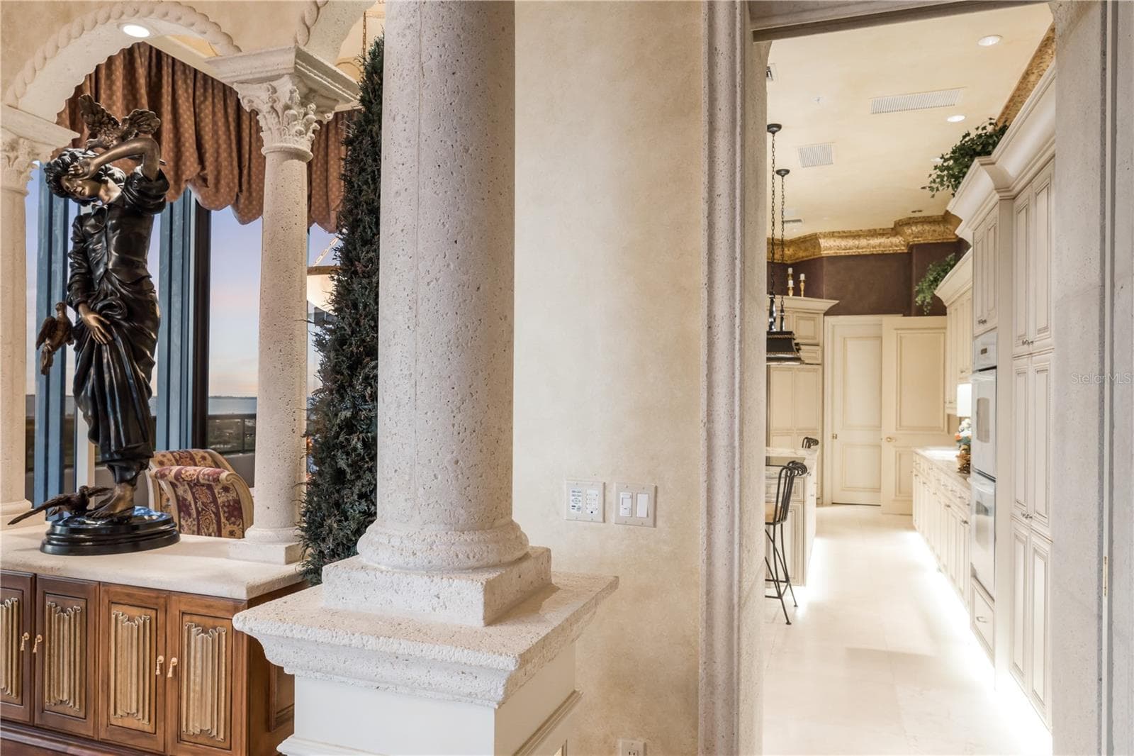 415 L AMBIANCE DRIVE — photo 16 of 55
