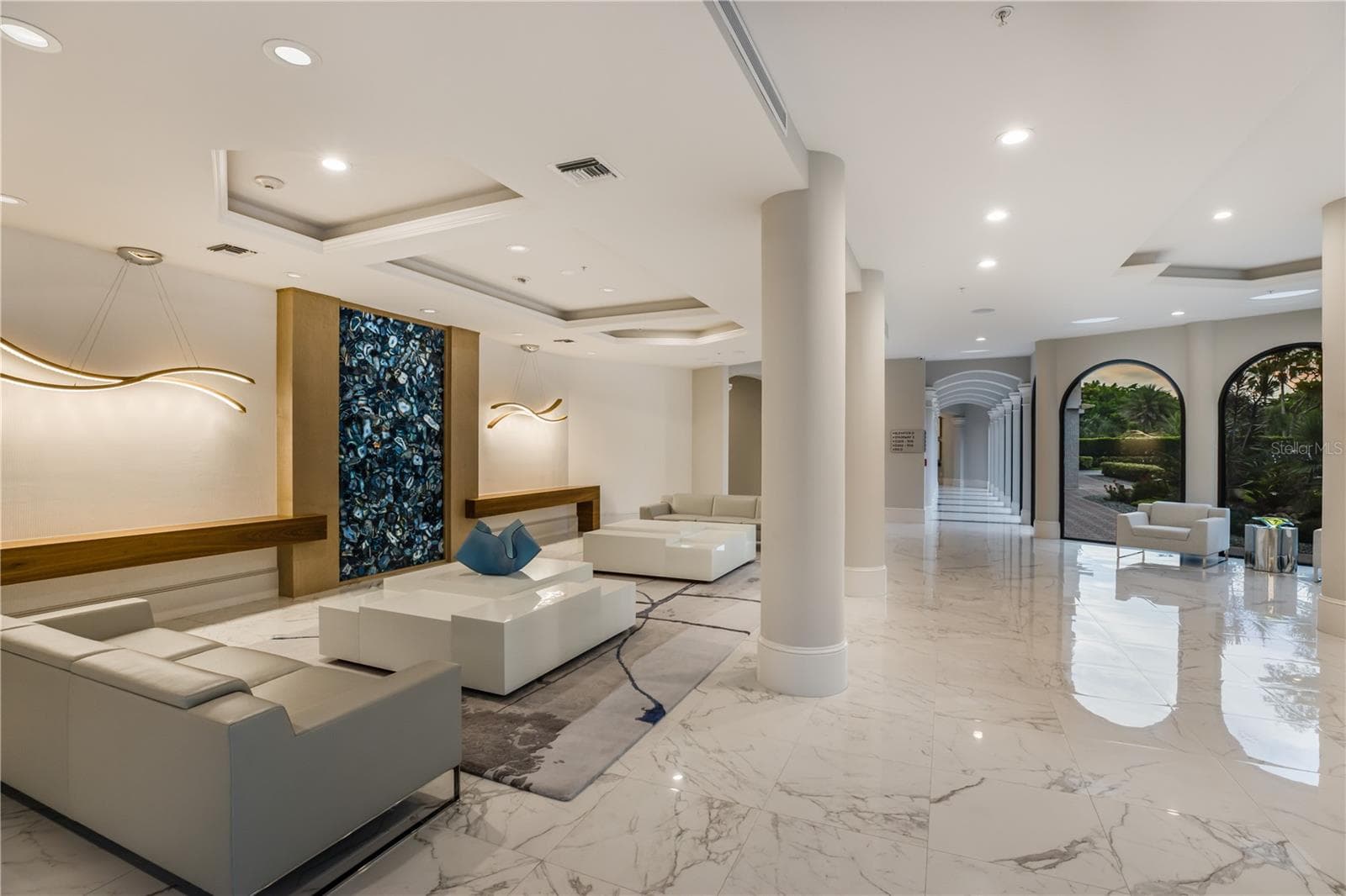 415 L AMBIANCE DRIVE — photo 4 of 55