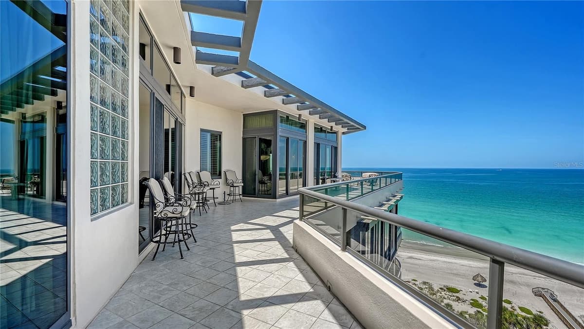 415 L AMBIANCE DRIVE — photo 17 of 60
