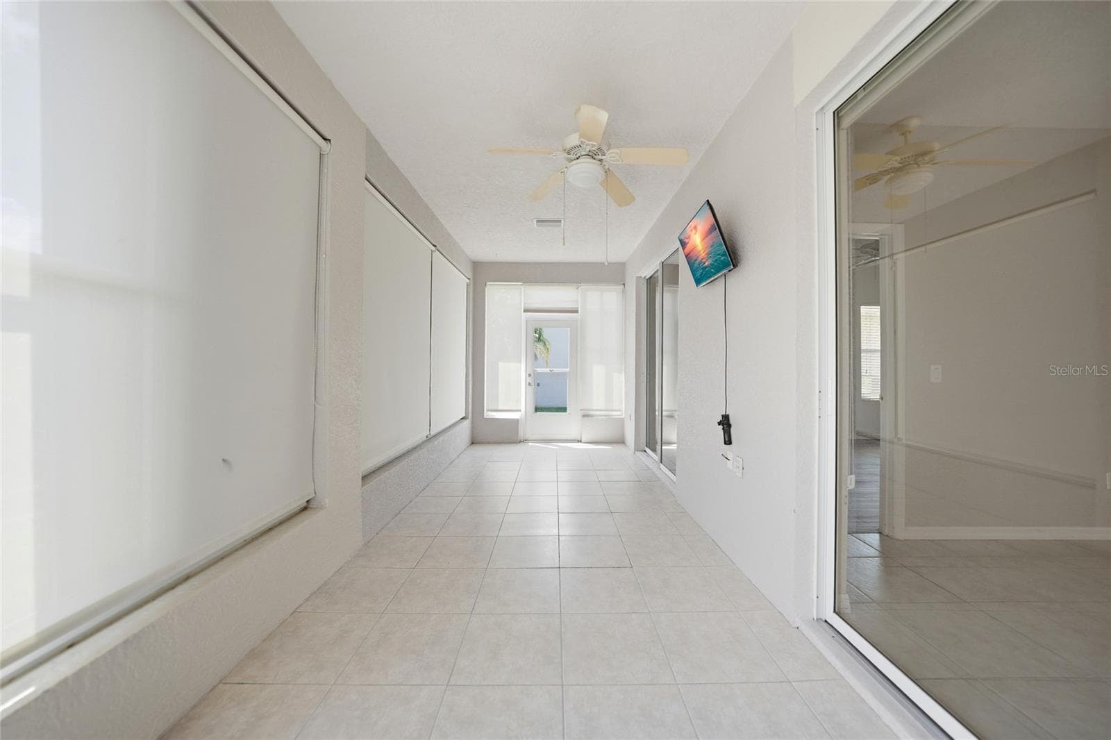 24191 BUCKINGHAM WAY — photo 34 of 63