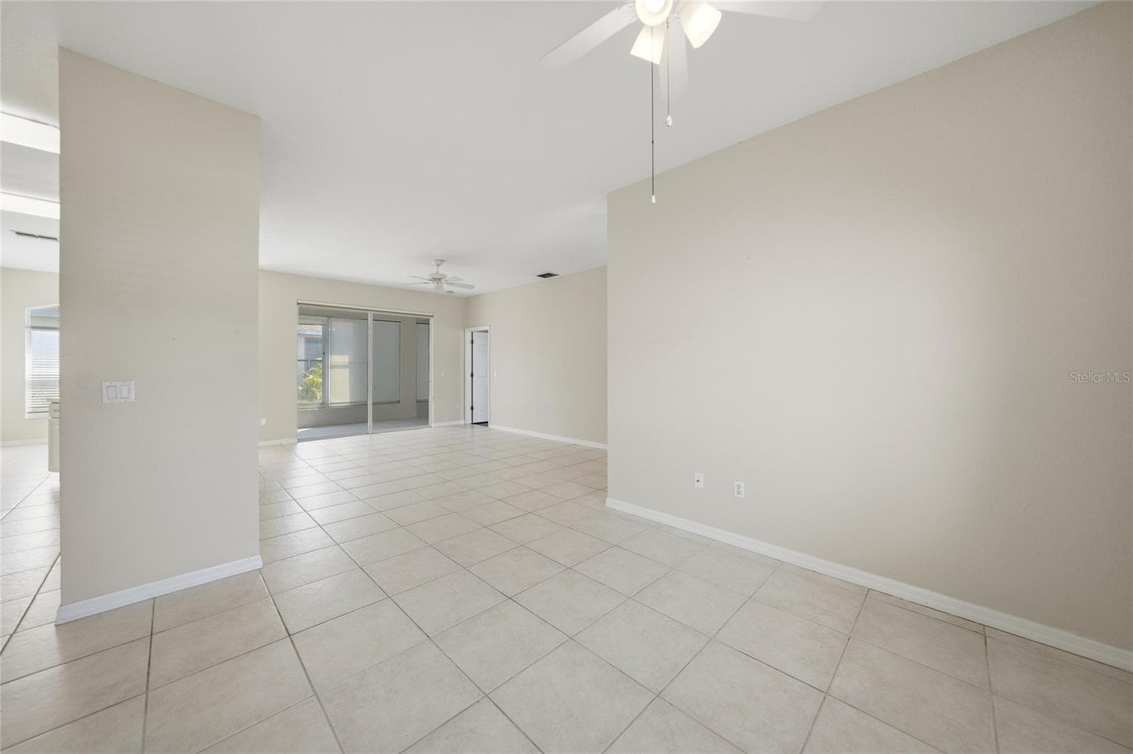 24191 BUCKINGHAM WAY — photo 18 of 63