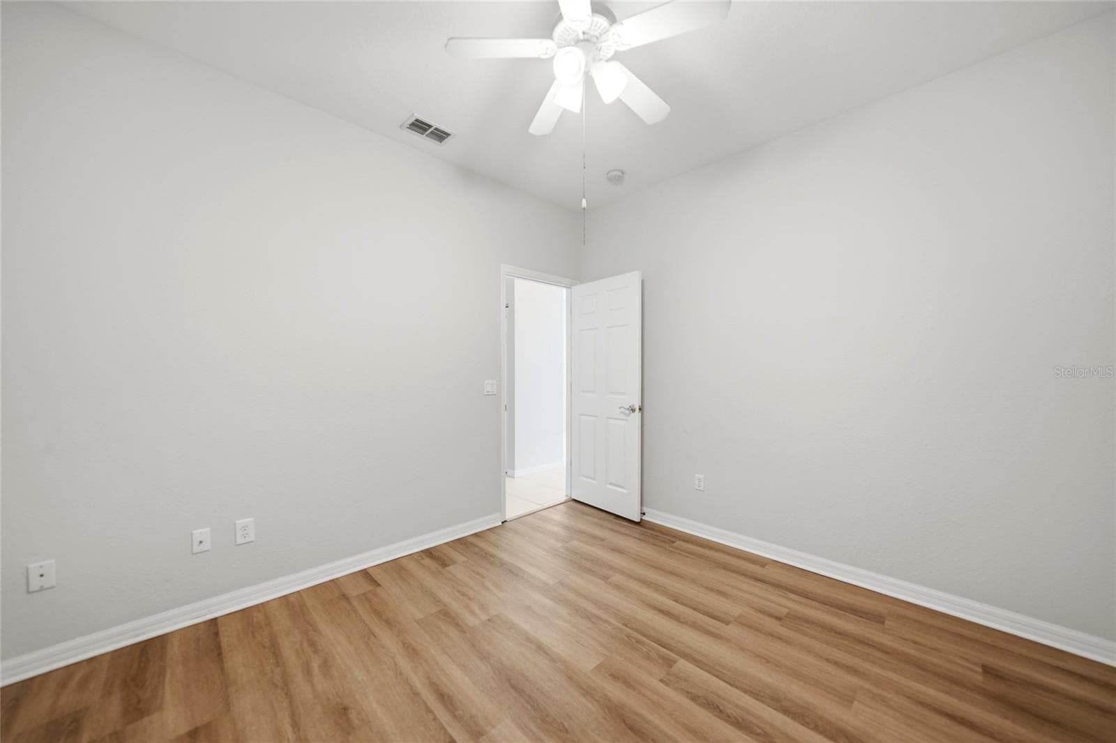 24191 BUCKINGHAM WAY — photo 28 of 63