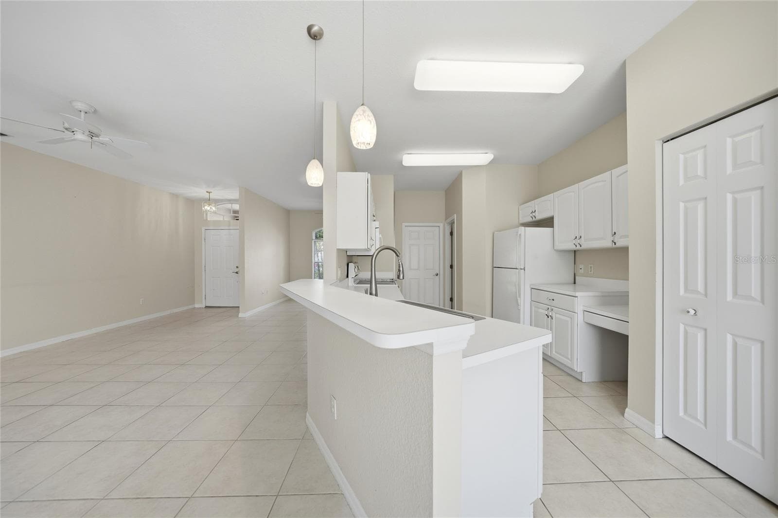24191 BUCKINGHAM WAY — photo 10 of 63