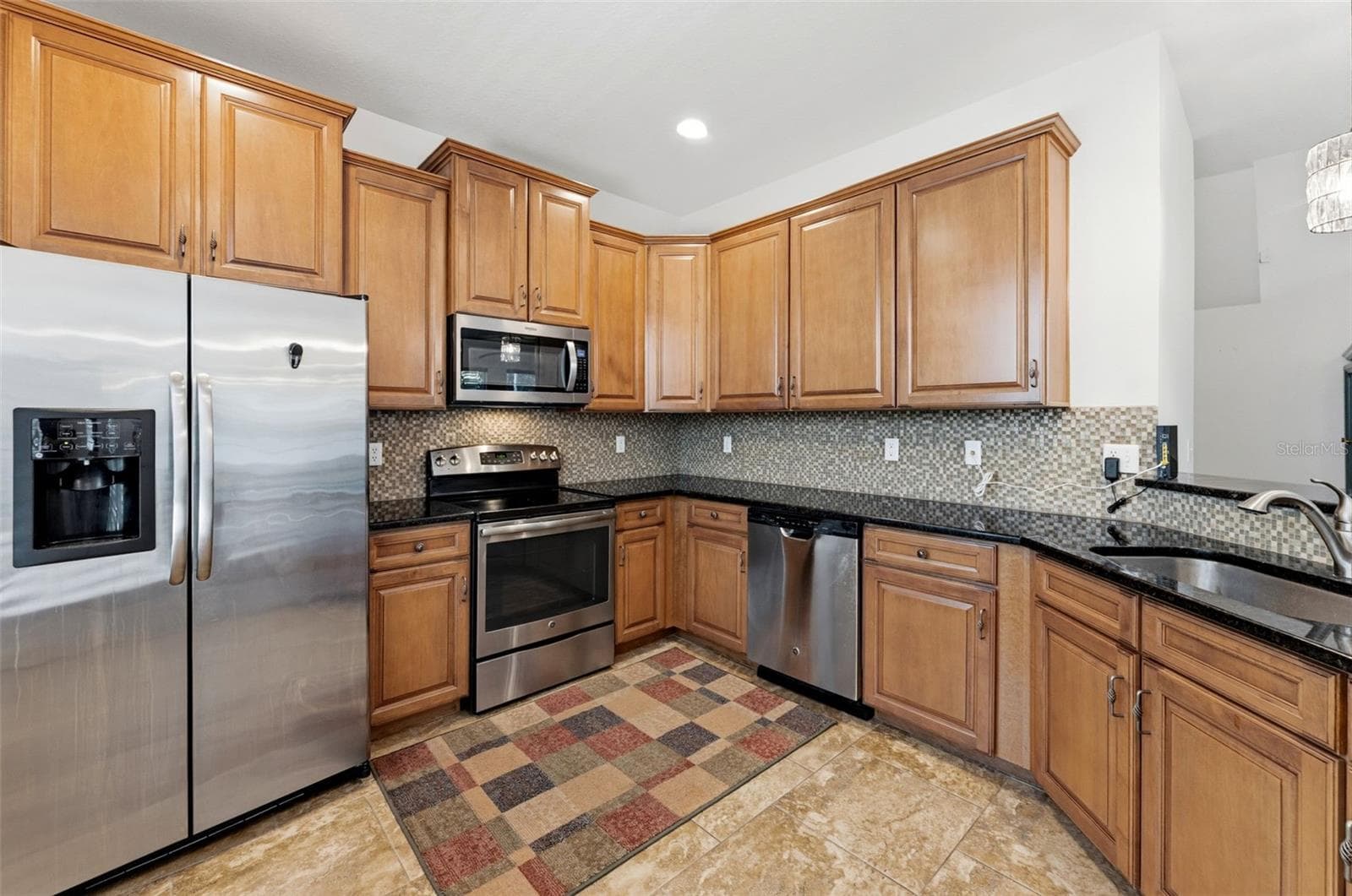 7001 INTERBAY BLVD — photo 5 of 38
