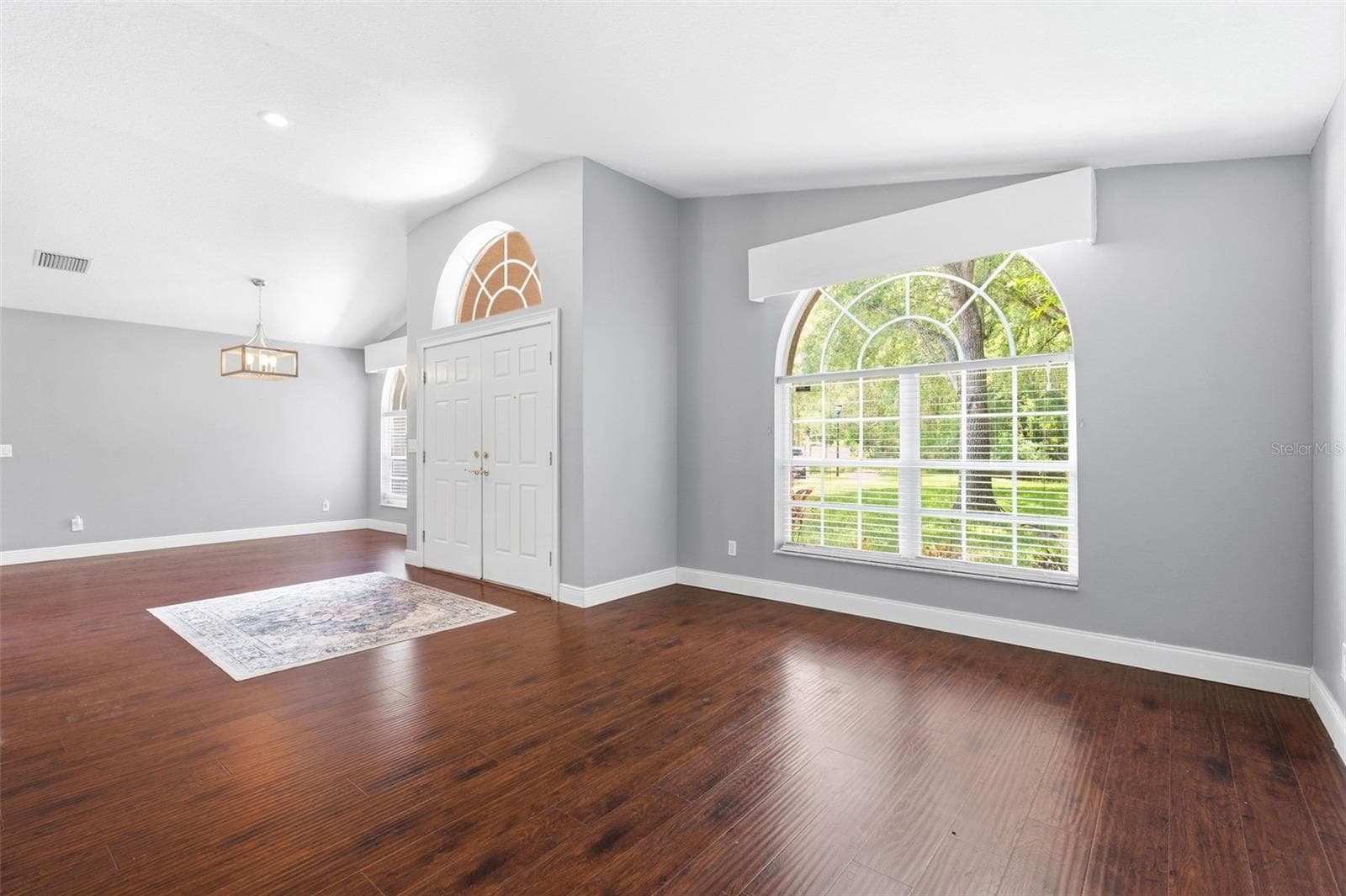 8102 KENDELWICK COURT — photo 7 of 65