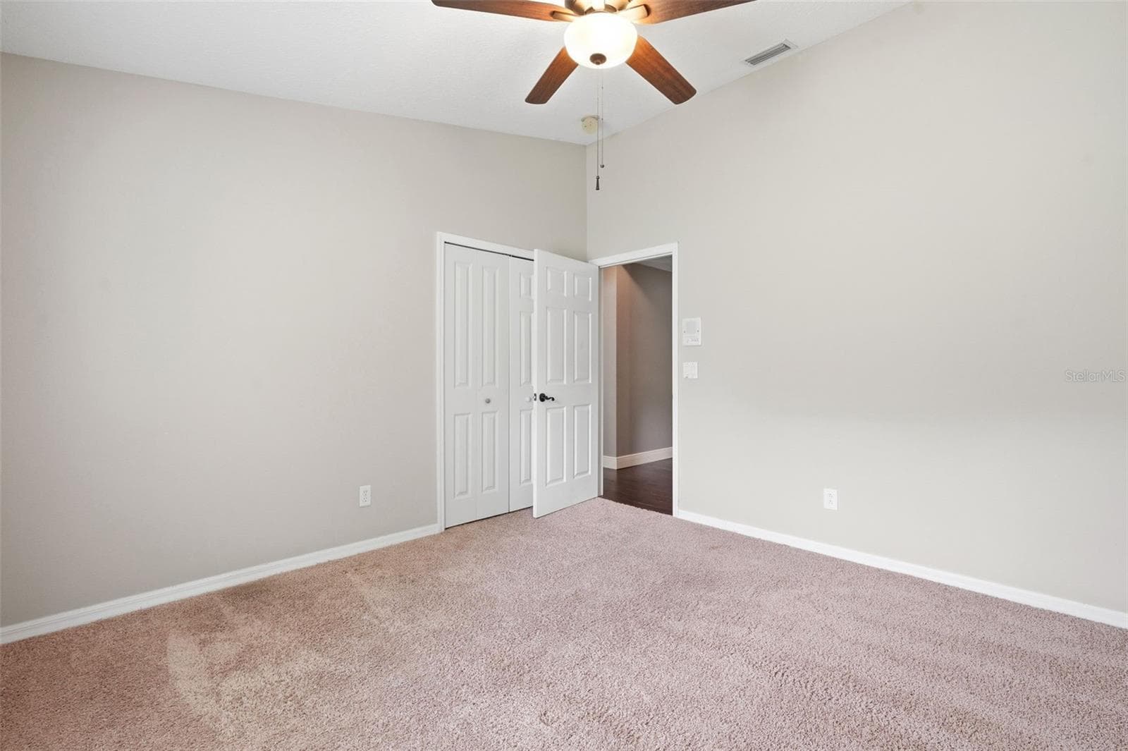8102 KENDELWICK COURT — photo 34 of 65