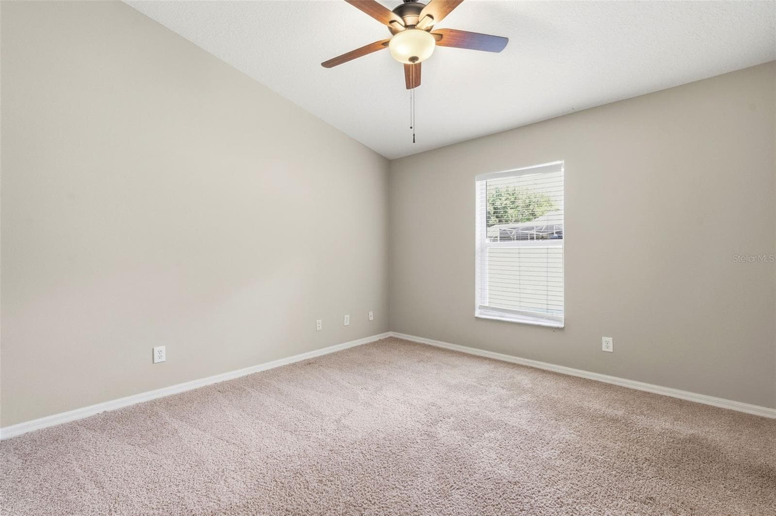 8102 KENDELWICK COURT — photo 32 of 65