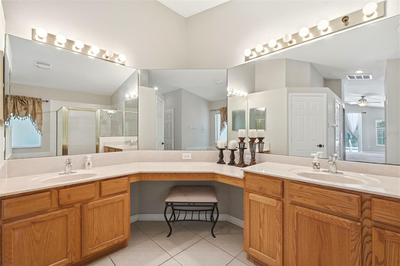 8102 KENDELWICK COURT — photo 25 of 65